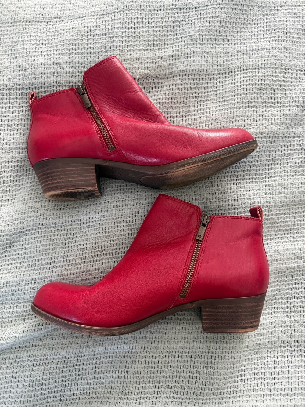 LUCKY BRAND Women's Red Leather Ankle Boots - Sleek Side Zip Style